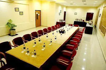 Hotel Airlink Castle Nedumbassery 4*,